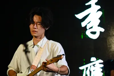 乐队照片 43