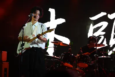 乐队照片 75